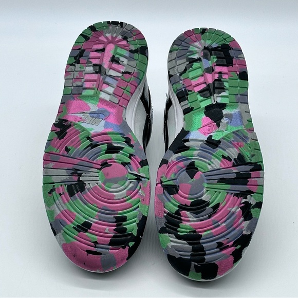 Nike Dunk Low Sneakers. Size 9.5 - Picture 9 of 9